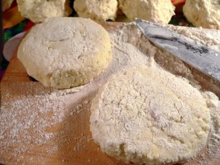 Сырники с курагой Сырники с курагой